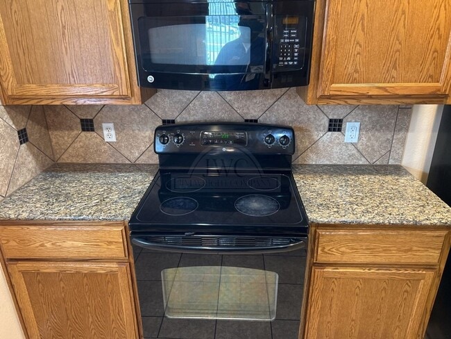 Building Photo - 4907 Autumn Valley Dr