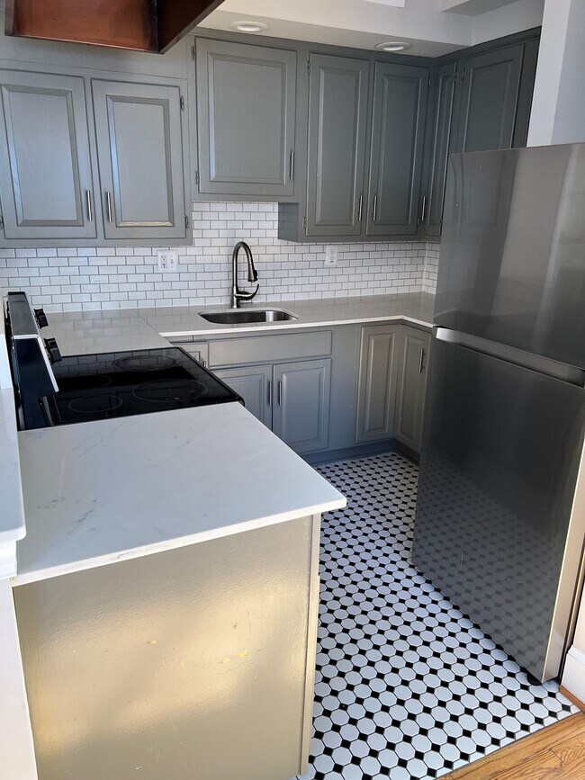 Kitchen - 110 S Pitt St