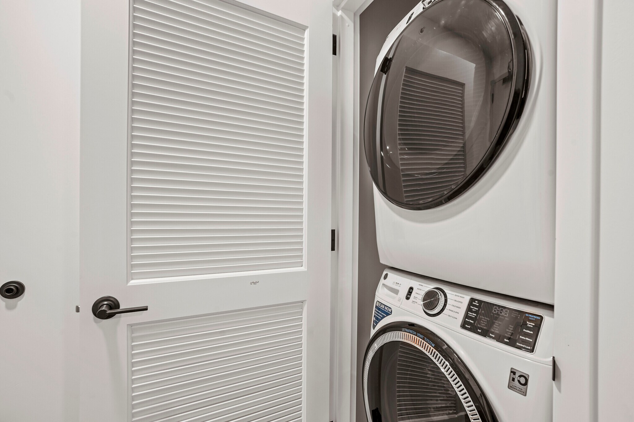 Building Photo - 196 N Aberdeen St