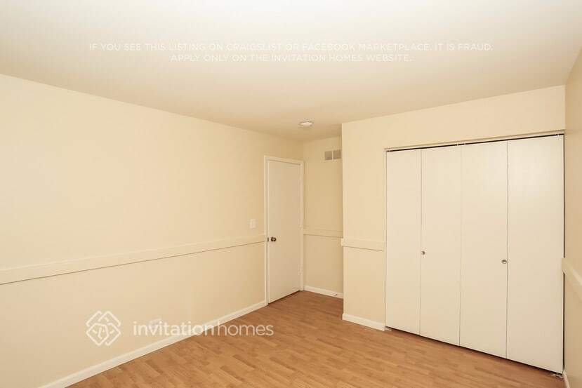 Building Photo - 42 Holly Dr