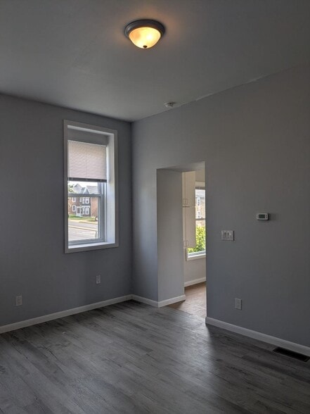 Building Photo - 85 N High St