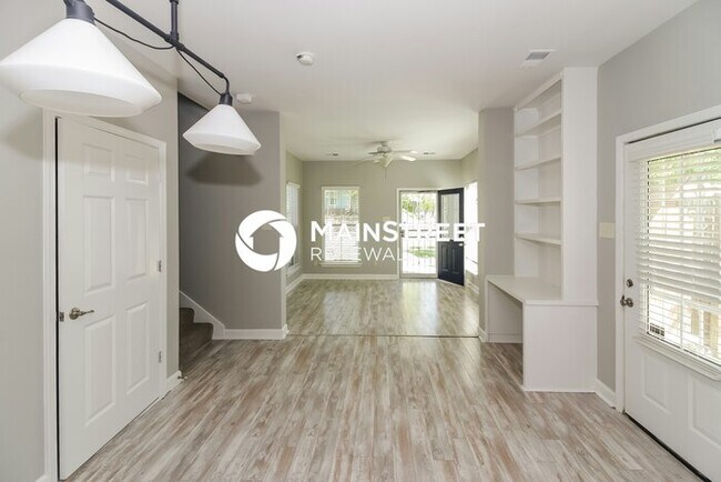 Building Photo - 3 Bedroom Pet-Friendly Home in Memphis, TN...