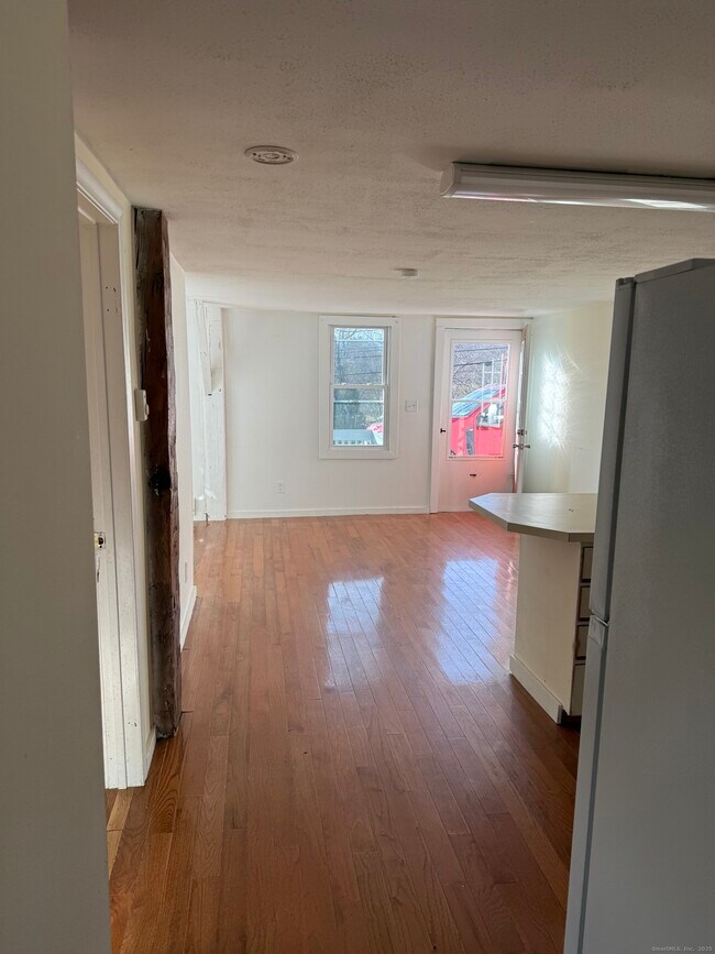 Building Photo - 2 Straits Turnpike Ln