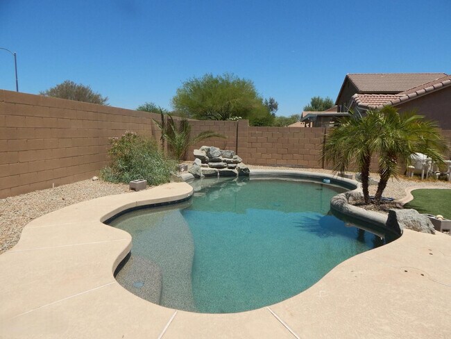 Building Photo - 17440 W Caribbean Ln