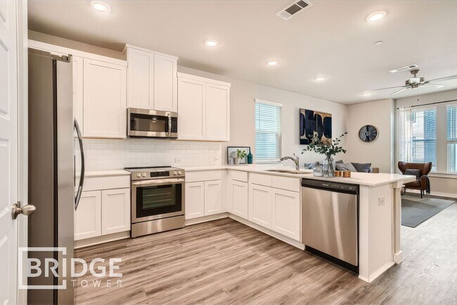 Building Photo - 18532 Centro Row