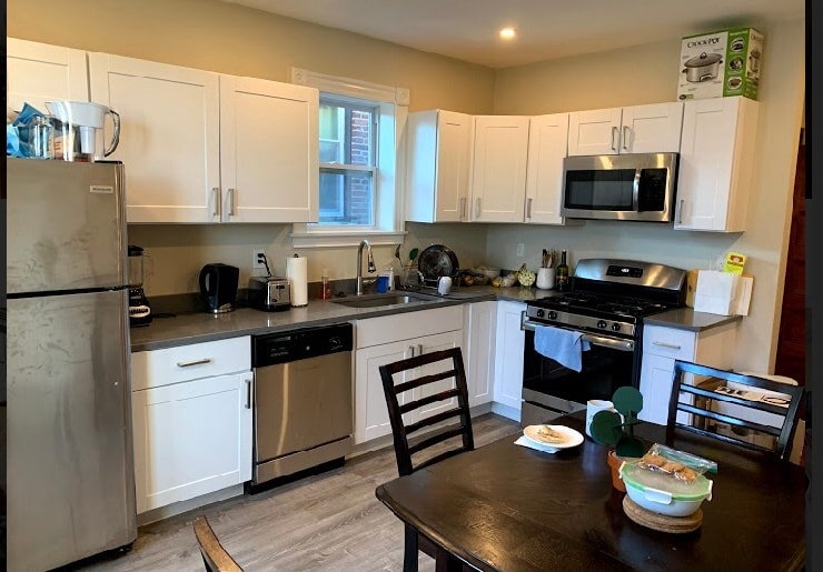 Building Photo - 174 Saint Alphonsus St