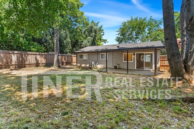 Building Photo - 8912 Lanier Way
