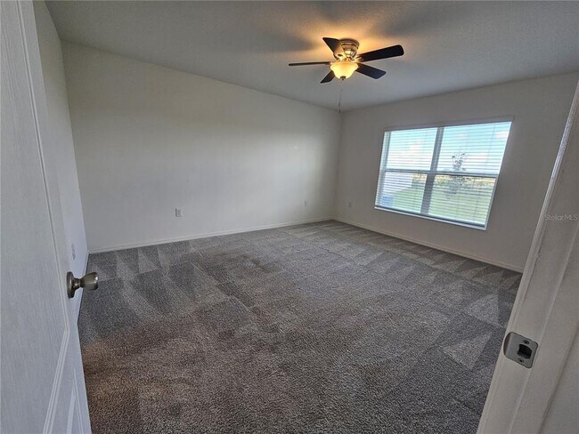 Building Photo - 2058 Ficus St