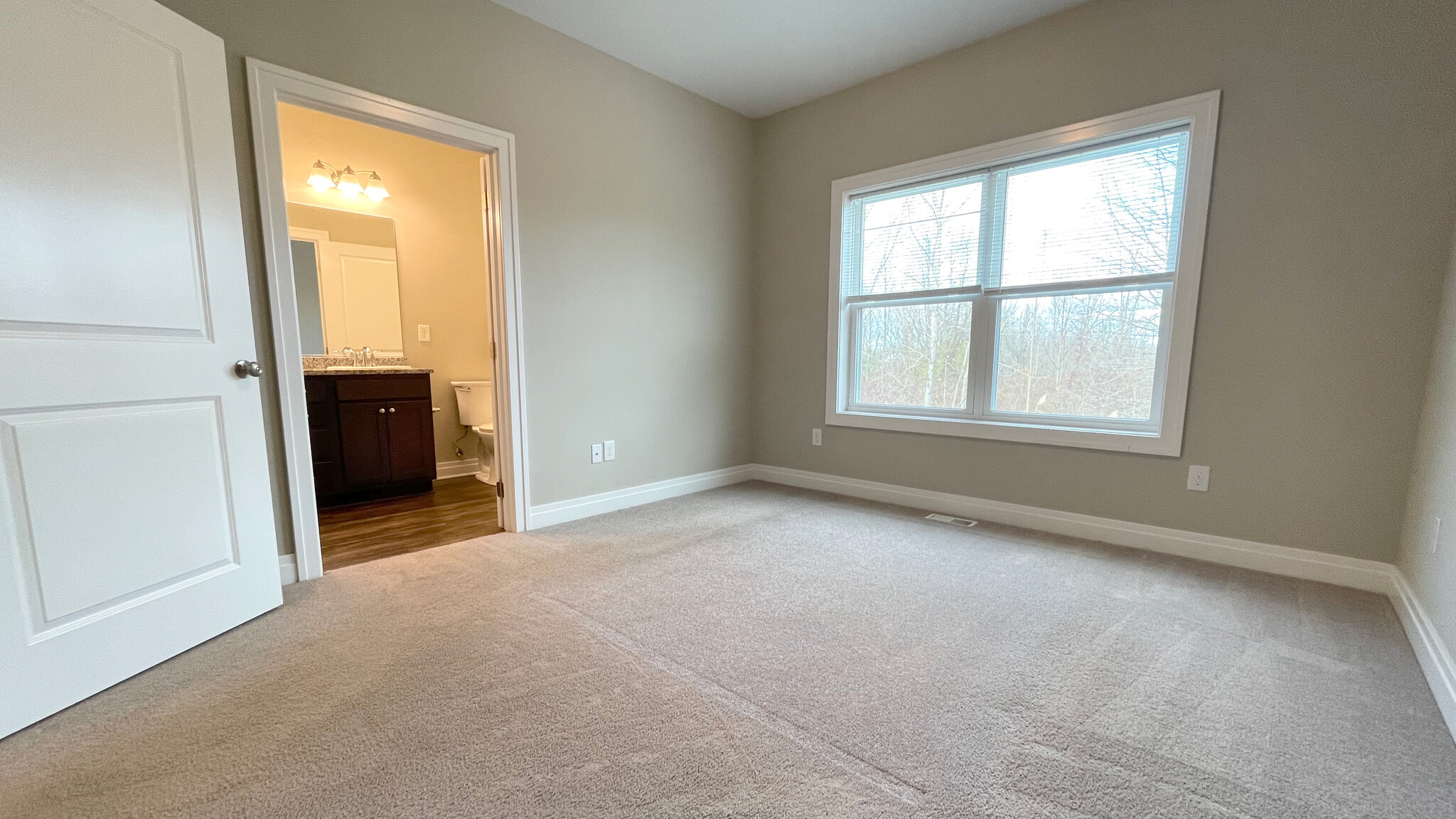 First Floor Primary Bedroom - 4284 Tisbury Ln