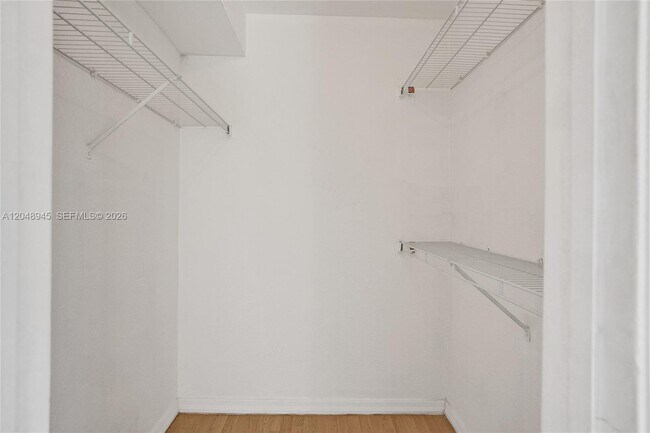 Building Photo - 12760 Vista Isles Dr