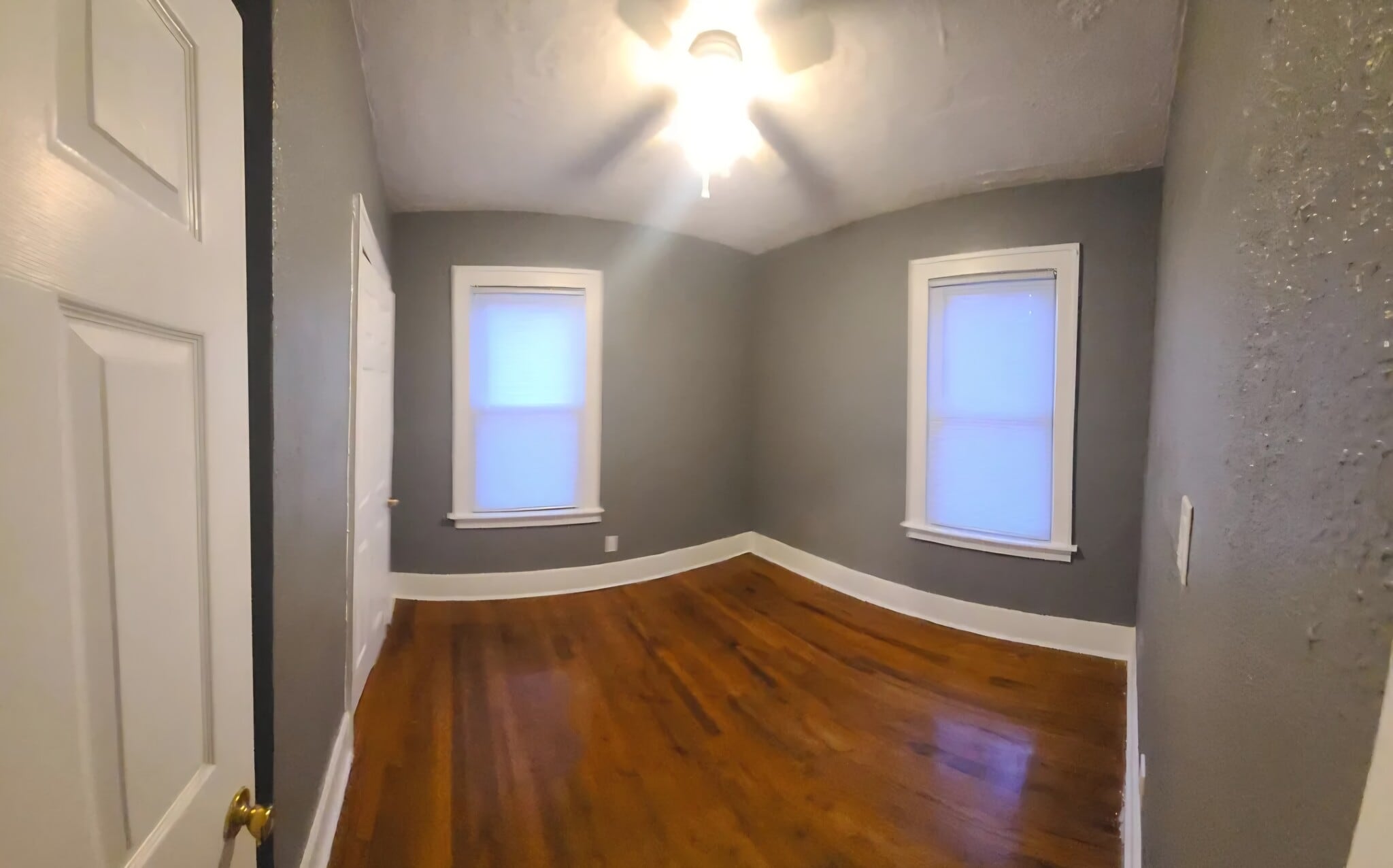 Building Photo - 2310 Pasadena St