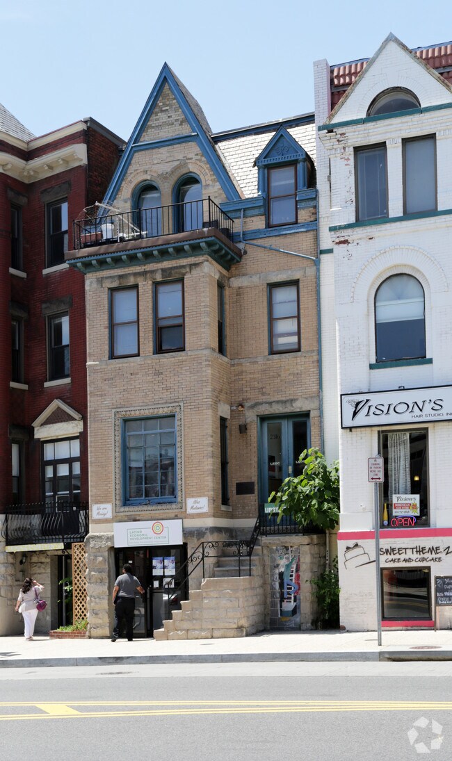 Building Photo - 2316 18th St NW