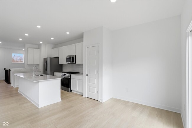 Building Photo - 4902 Gilet Dr