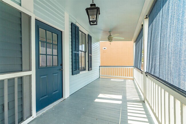 Building Photo - 1407 Winnie St