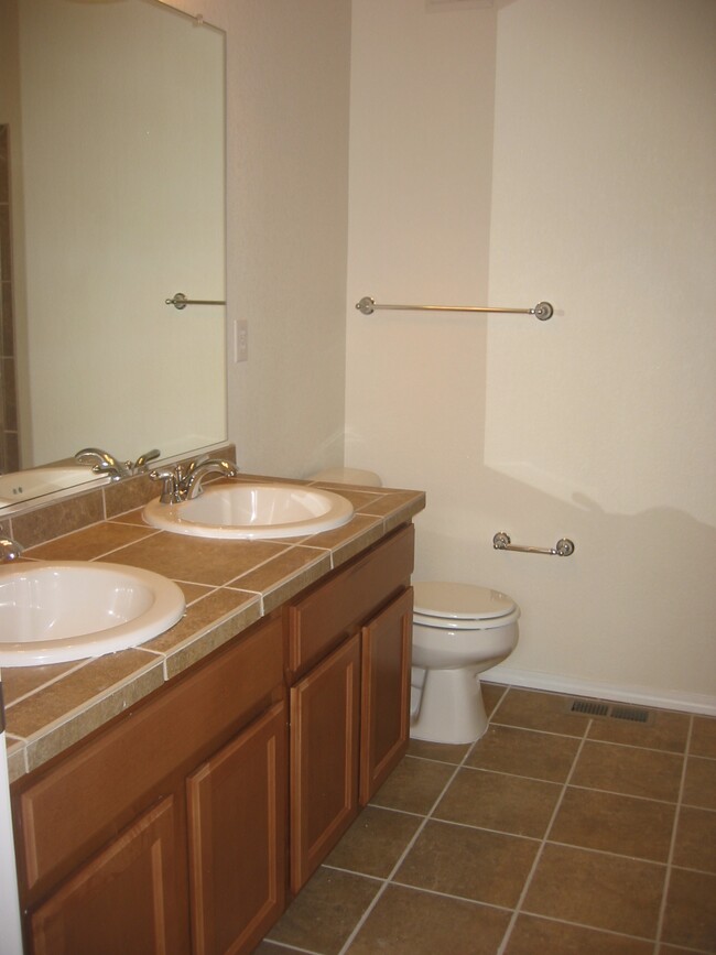 Master Bath - 8510 Canyon Rim Trail