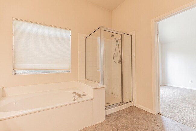 Building Photo - 6651 Rambling Trail Dr