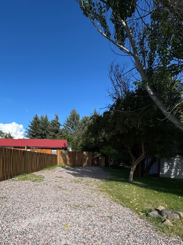 Building Photo - 1047 Columbia Ave
