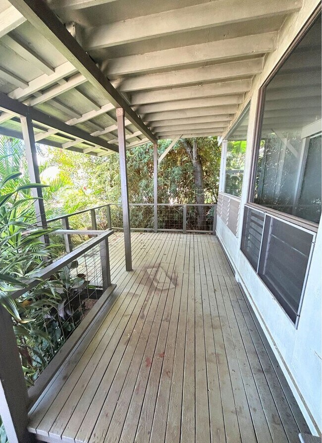 Building Photo - 4433 Sierra Dr