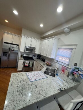 Building Photo - 1657 W Wrightwood Ave