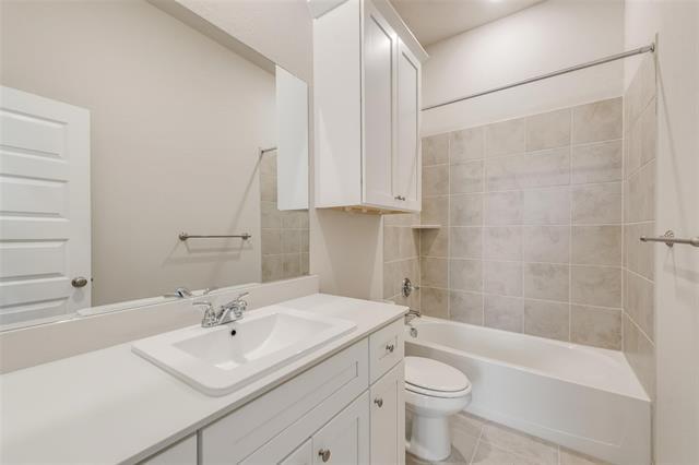 Building Photo - 1127 Mesa St