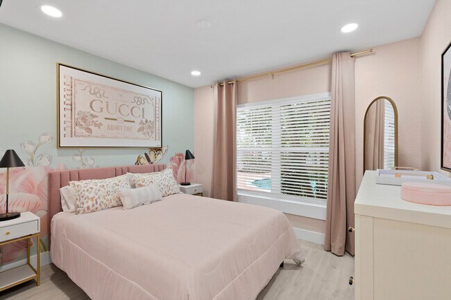 Building Photo - 26 Northeast St