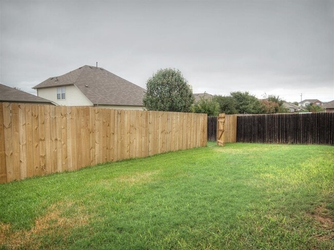Building Photo - 161 Desert Quail Ln