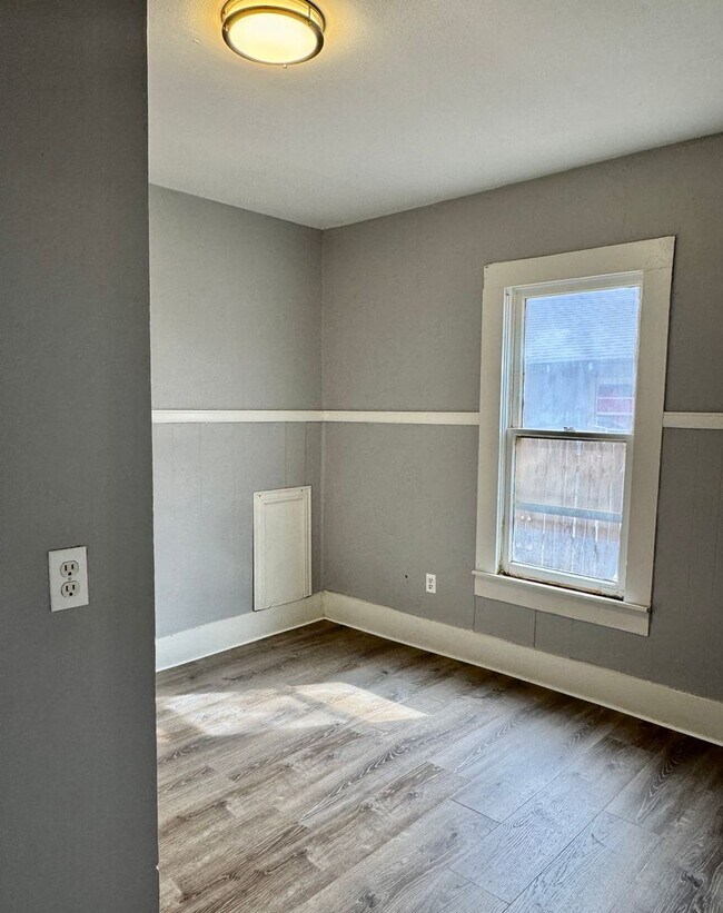 Building Photo - Charming 3 Bedroom Home For Rent in Slaton!