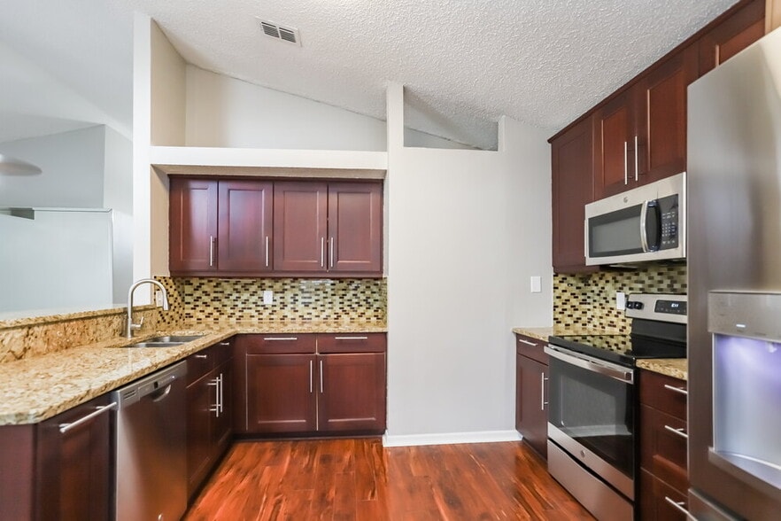 Building Photo - 2524 Gotham Way