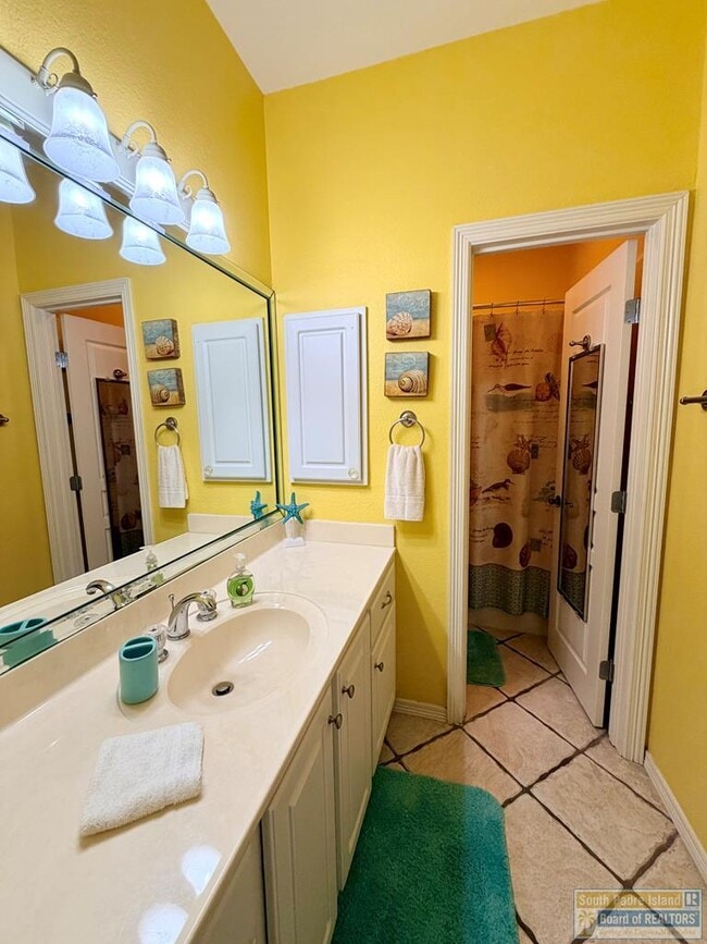 Building Photo - 17 Harbor Point