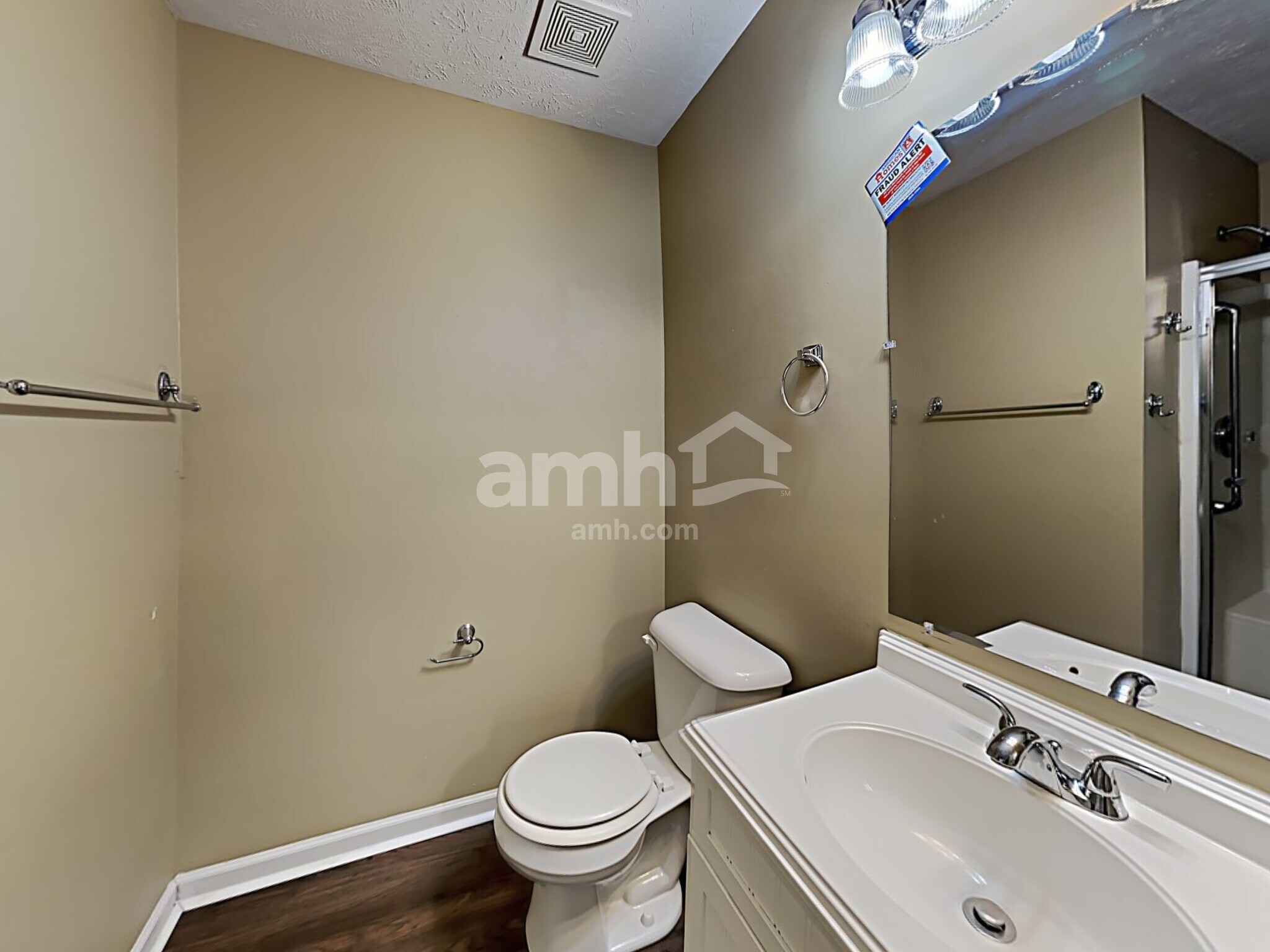 Building Photo - 2521 Monarchy Ln