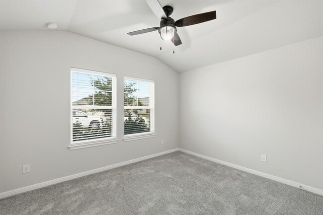 Building Photo - 424 Windy Reed Rd