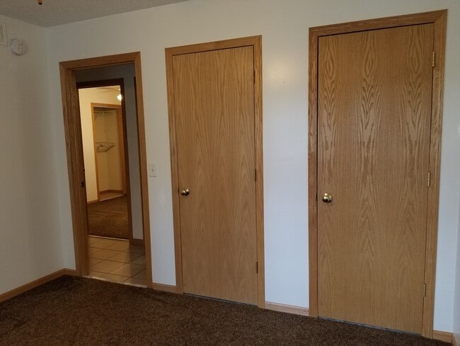 Building Photo - Single Level Energy Efficient 2+ Bedroom H...