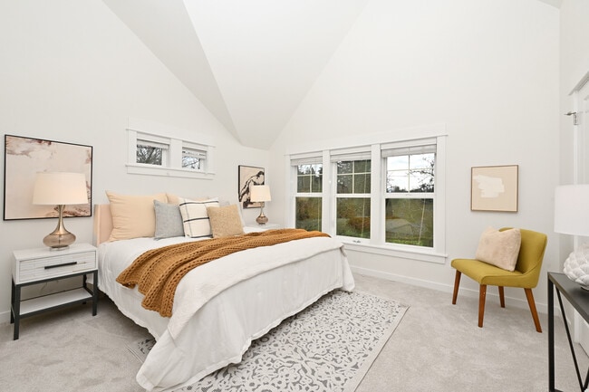 Building Photo - 5801 55th Ave NE