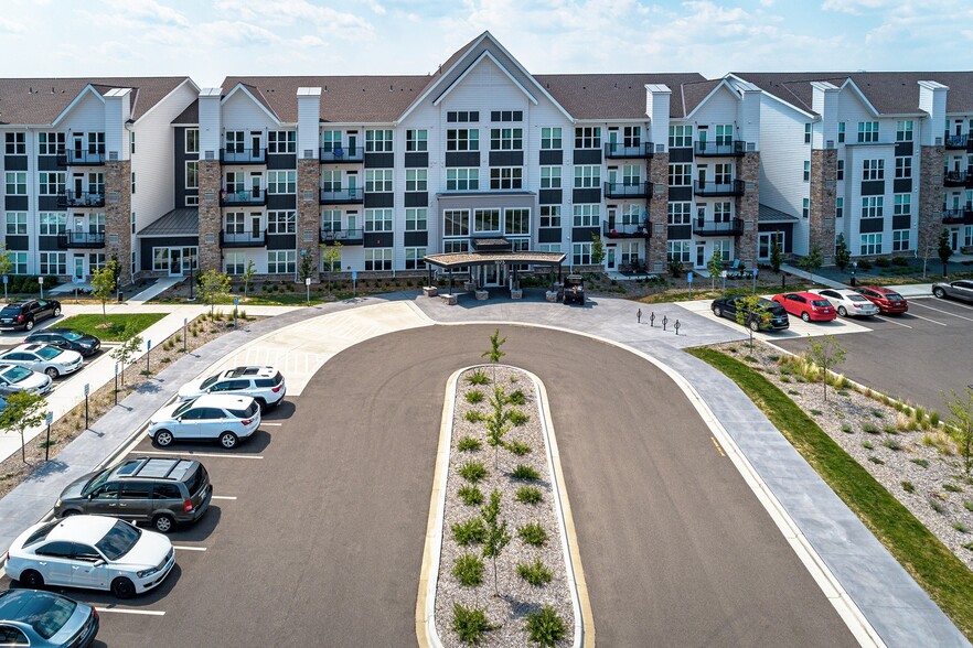 Building Photo - The Bluffs at Liberty Glen