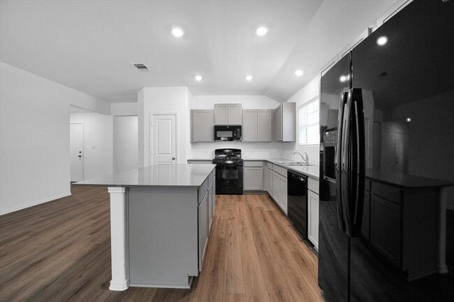 Building Photo - 145 Crawford