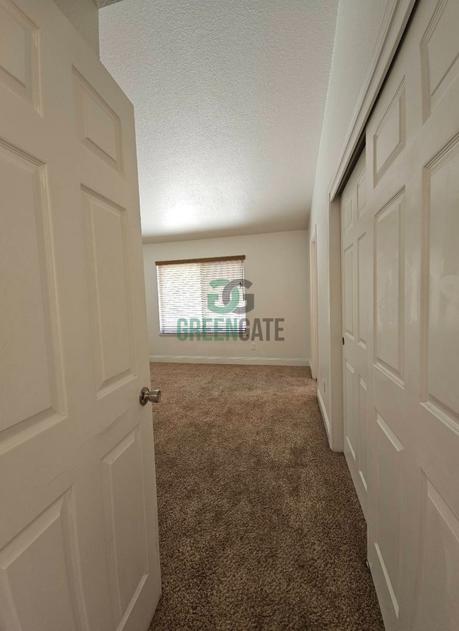 Building Photo - NOW AVAILABLE! Make this spacious 3 bedroo...