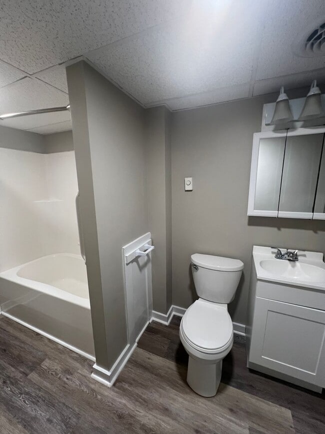 Building Photo - 1762-1766 W Trindle Rd