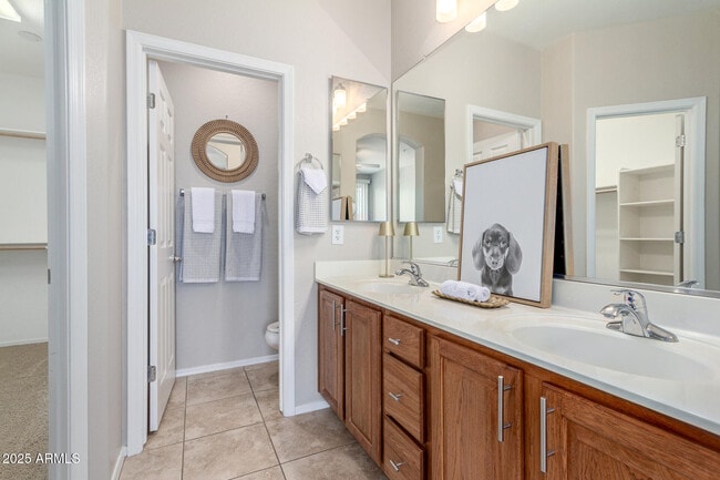 Building Photo - 15240 N 142nd Ave