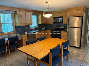 Building Photo - Beautiful Single Family Home For Rent in W...