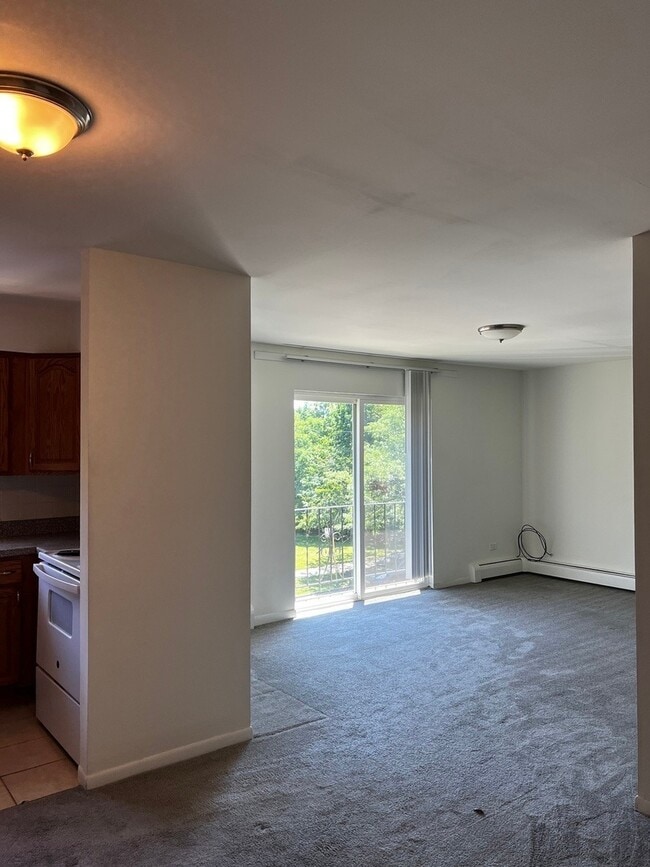 Building Photo - 4036 N California Ave