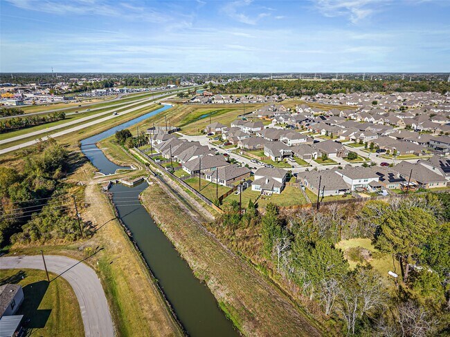 Building Photo - 126 Polar Bear Trl