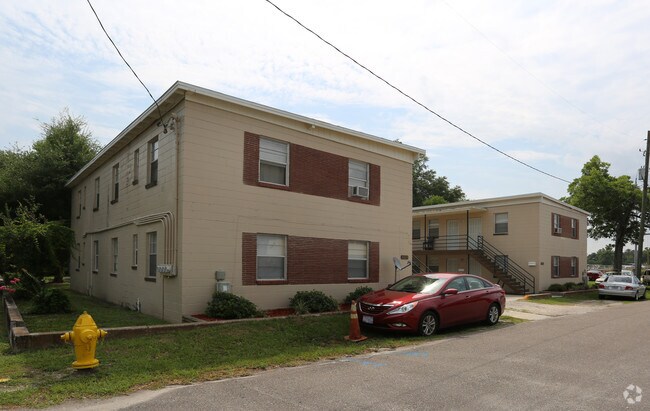 Building Photo - 1021-1025 Stonewall St