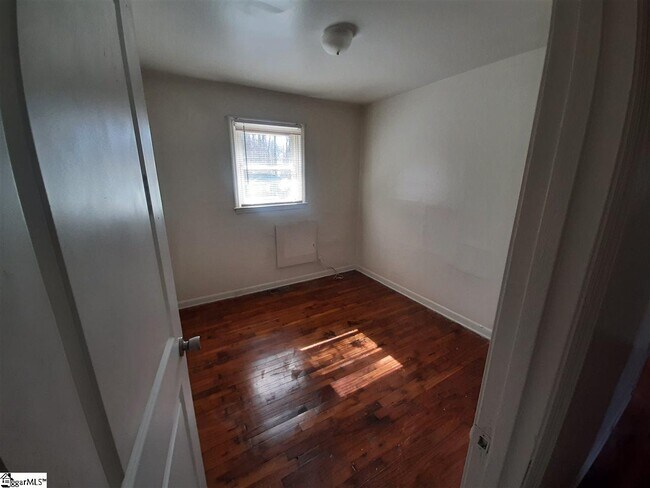 Building Photo - 808 Wofford St