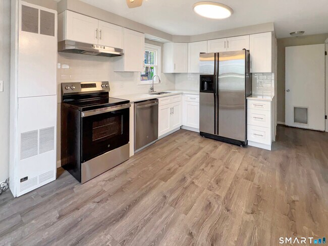 Building Photo - 58 Doman Dr