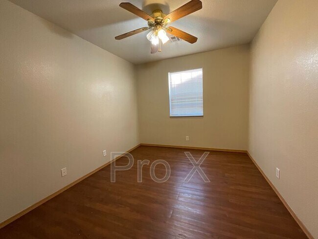 Building Photo - 4563 E Zora St