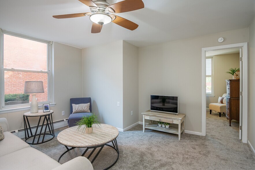 Building Photo - 334 Penn Ave