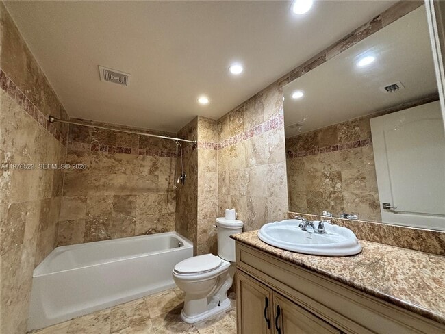 Building Photo - 605 Ives Dairy Rd