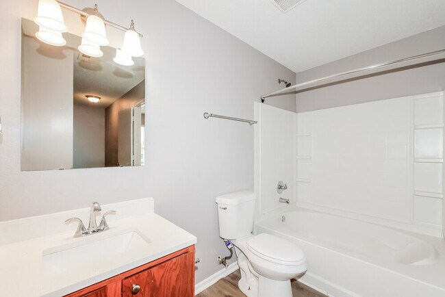 Building Photo - 708 Adagio Dr