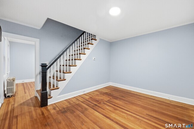 Building Photo - 94 Liberty St