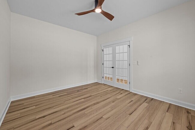 Building Photo - Stunning New Build!